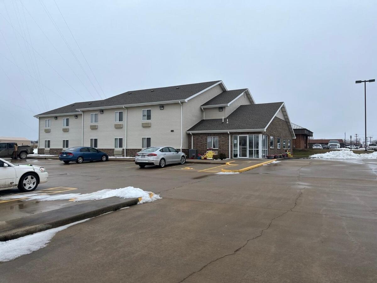 Country Haven Inn Burlington Exteriör bild